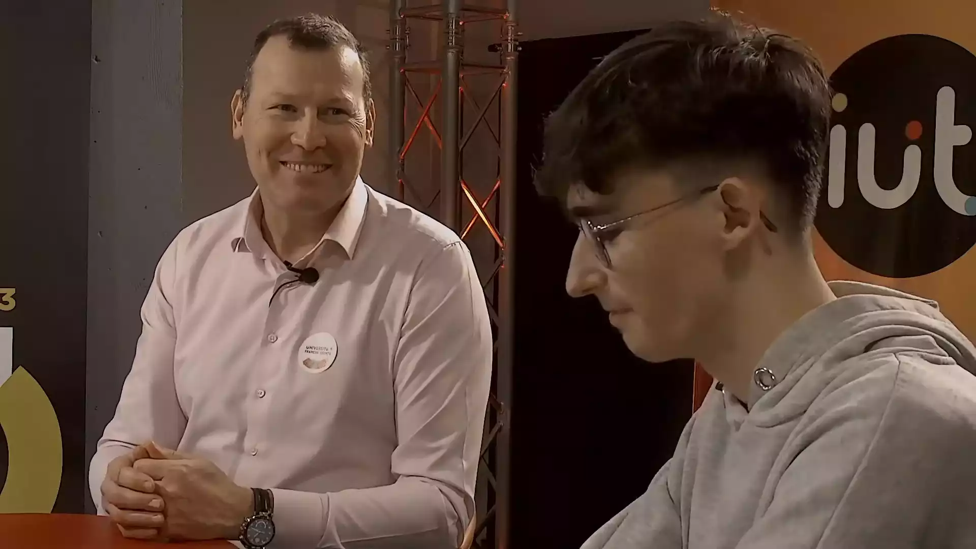 Interview de Eric Monnin, Professeur agrégé d’éducation physique et sportive, docteur en sociologie des organisations et maître de conférences à l’université de Franche-Comté spécialiste de l’olympisme, vice-président à l'Olympisme à l'Université de Franche-Comté, par Jules Dupaquier